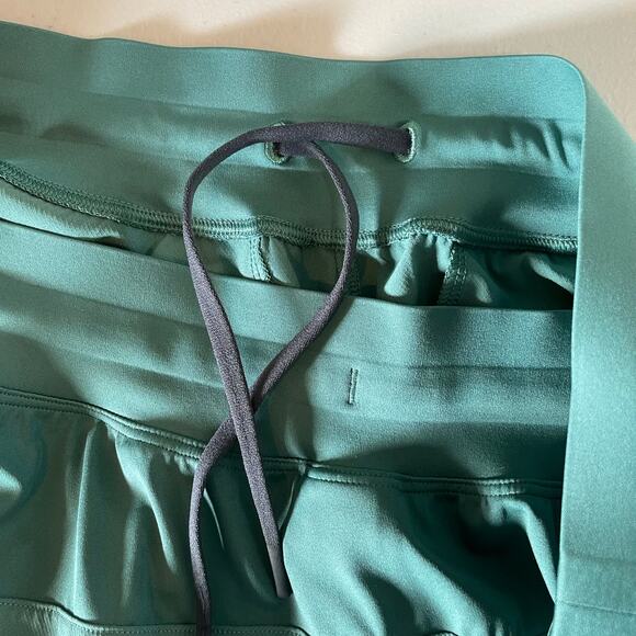 Gymshark Green Athletic Running Shorts Women's XL Activewear Lightweight - Picture 3 of 14